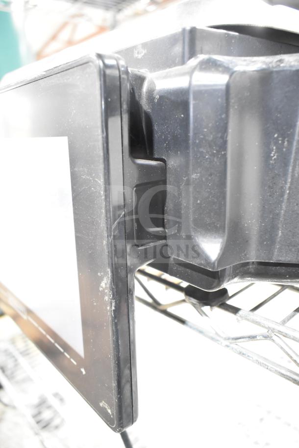 2020 Hobart HTi-7LH4W commercial countertop food portioning scale, tested and working, shown in close-up detail.