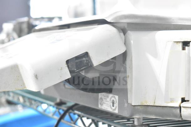 Hobart Quantum Commercial Countertop Food Portioning Scale, 120V, 1 Phase, tested and working condition.
