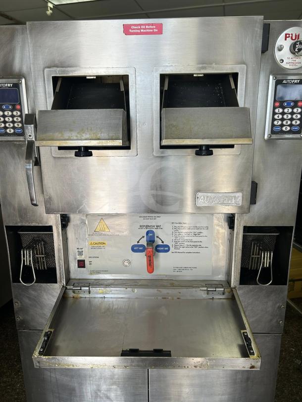 AutoFry MTI-40E ventless fryer, 6.0 gallon, double basket, 208/240V, excellent condition, tested and operational.
