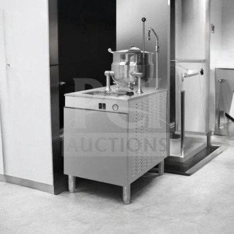 Pristine Cleveland 24GMK6200 6-Gallon Gas Tilting Kettle, Natural Gas, Fully Tested & Operational.