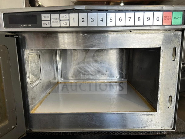 Panasonic NE-17723 commercial microwave, immaculate condition, 1700W, 3-stage cooking, visible keypad, fully operational, 230V 1-phase.