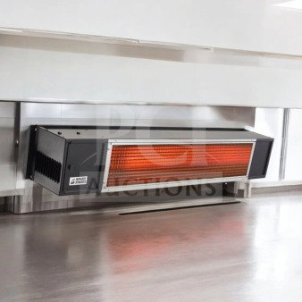 Sunpak S34 B NG outdoor gas infrared patio heater, top-tier condition, fully operational, wall-mounted, black and silver design.