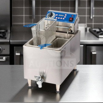 Globe GPC16 12" electric commercial pasta cooker in exceptional condition, with control panel and basket, fully tested.