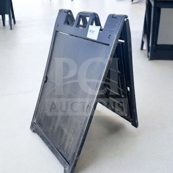 Signicade Deluxe Plastic A-Frame Sidewalk Sign in excellent condition, 24" x 36", fully tested and functional.