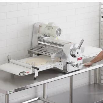 Universe TM18 Metal Commercial Countertop Dough Sheeter, 18" roller, 115V, superb condition, tested and working.