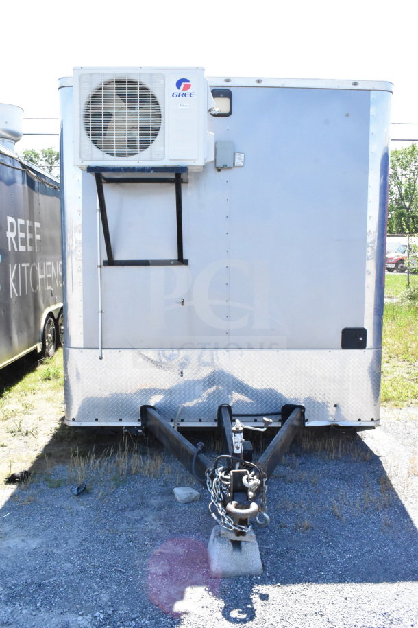 2021 Diamond Cargo 8.5'x24' food trailer, VIN 53NBE2424M1089867, features a Gree AC unit, in good condition.