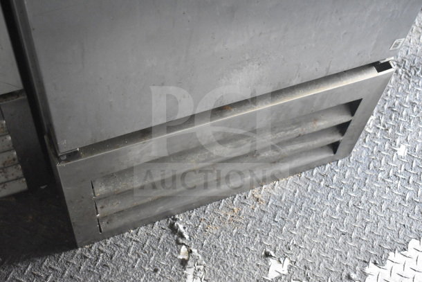 2020 Diamond Cargo 8.5'x24' food trailer interior detail, showing ventilation panel, industrial flooring. VIN: 53NBE2422L1083693.