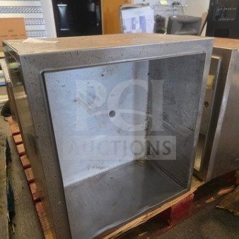 Commercial stainless steel bar ice bin, square shape, minor wear, visible drain hole, suitable for bar or restaurant use.