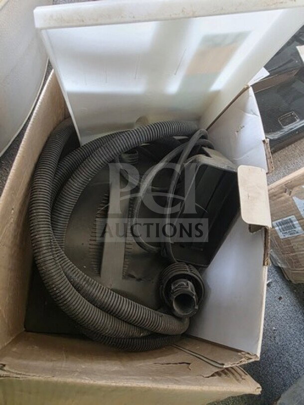 Wagner 705 Power Steamer in used condition, hose and parts packed in box. Some wear visible. Sold as is.