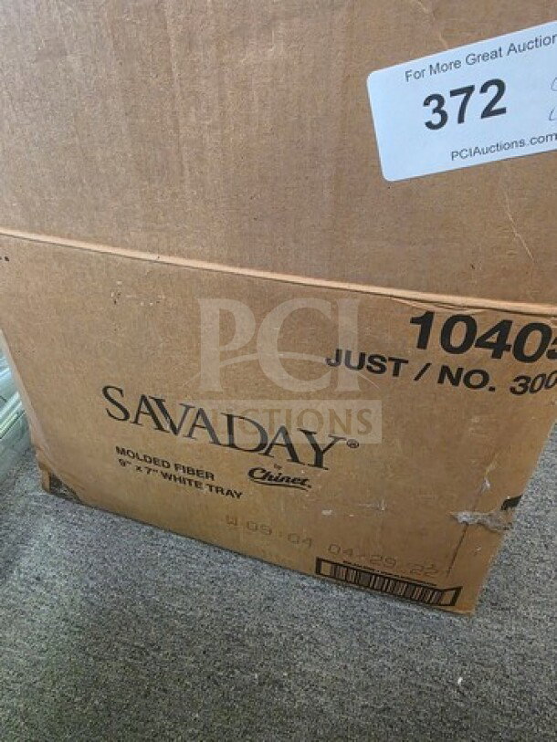 Box of Savaday Chinet molded fiber 9" x 7" white trays. Marked item 1040, model 300. External box slightly worn.