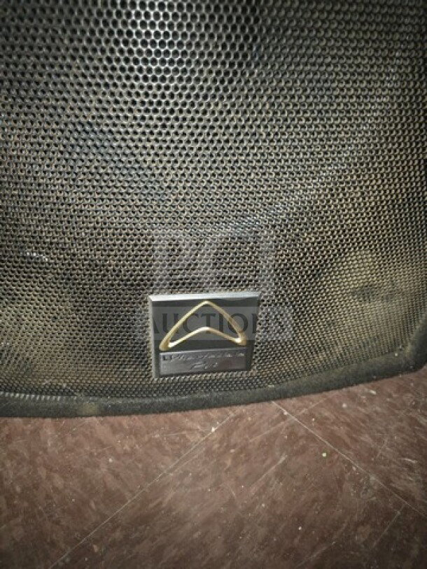Lot of 2 speakers: Peavey and Wharfedale Pro. Visible Wharfedale logo. Condition sold as is.