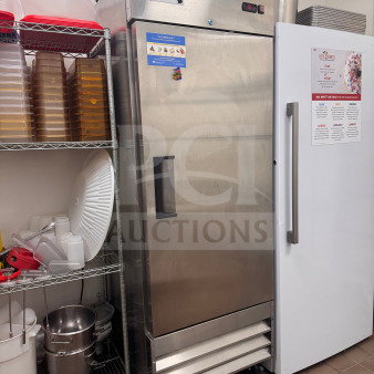 Avantco 178A-19R-HC 29" single solid door reach-in refrigerator, in excellent condition, minimal use.