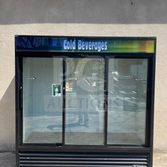 True GDM-69-HC-LD merchandiser, 78 1/8", three sliding glass doors, black exterior, "Cold Beverages" sign, 115v.