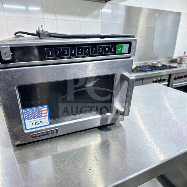 Amana Menumaster MDC182 commercial microwave oven in exceptional condition, 1800W, 208-240V, USA label, keypad controls.