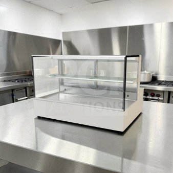 Immaculate RPI Industries VICD3-20-R-SQ-SC-CT refrigerated display case, glass merchandiser, 115V, commercial grade, fully tested.