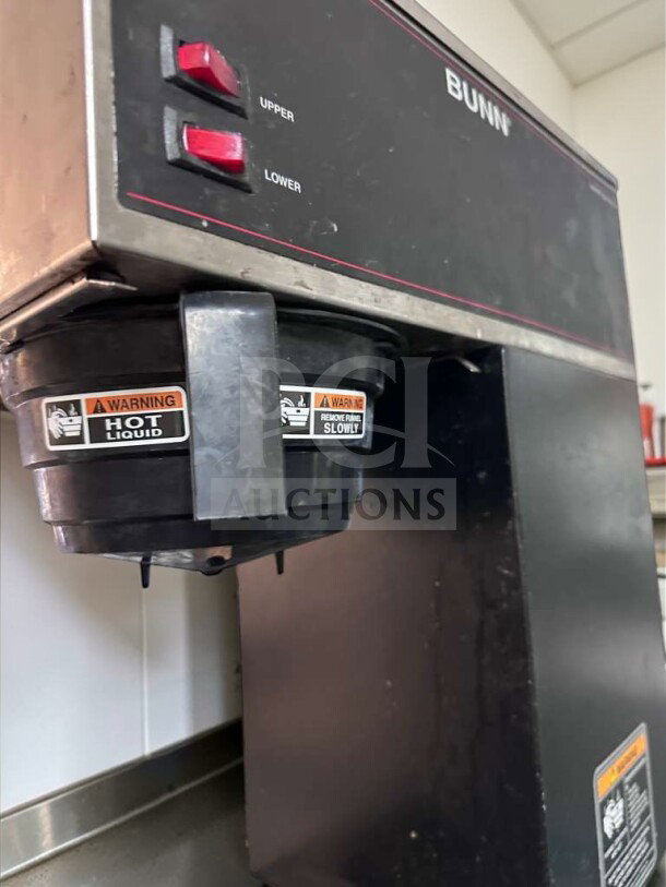 Bunn VPR Commercial Pourover Coffee Brewer, dual warmer plates, excellent condition, warning labels visible, UL & NSF listed.