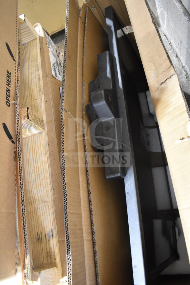 IN ORIGINAL BOX! Wren GVM43-0-3005-B LED Monitor by Tecumseh, Model 2JH2015-CF, shown in packaging, pickup only.