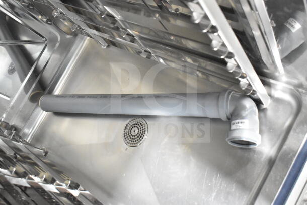 Commercial electric combi convection oven stainless interior with vent; Blodgett AETE101R; slight dent; 208V, 3-phase.