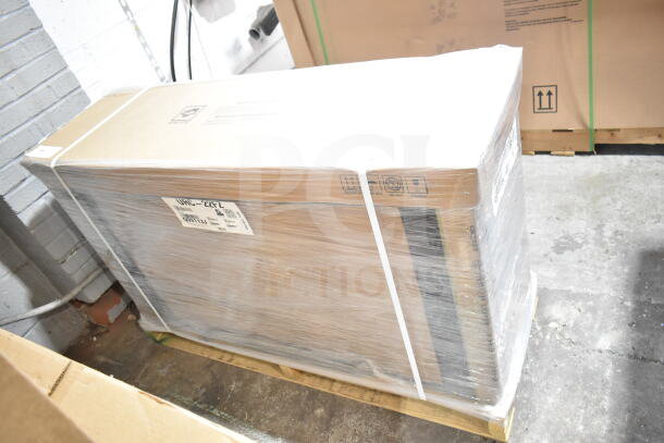 BRAND NEW Hoshizaki URC-22FZ Ice Machine Condenser in original packaging. Model details on visible label. Scratch and dent condition.