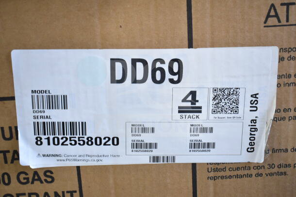 Label on Hoshizaki DD69 kegerator packaging, showing model, serial number 8102558020, and warning notice.