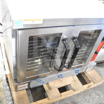 New 2025 Vulcan VC4ED Commercial Electric Convection Oven, view-through doors, thermostatic controls, 208V, 1/3 phase.