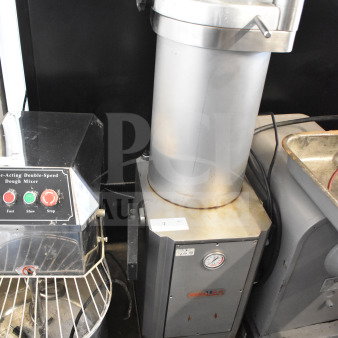 Mainca commercial sausage stuffer, floor style, 250V, 1 phase. Features vertical cylinder, pressure gauge. Good condition.