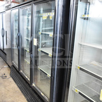 2019 True GDM-72-HC commercial 3-door cooler merchandiser, 115 volts, 1 phase, tested and working, excellent condition.