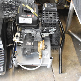 Simpson PS61370 Pro Series gas pressure washer, 3700-PSI, 2.5-GPM, AAA Triplex Pump, in good condition.