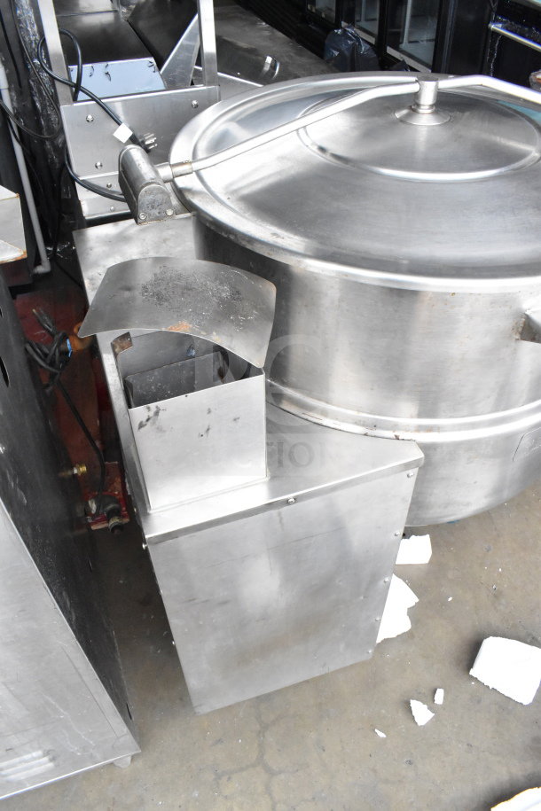 Cleveland KGL-40 40 Gallon Steam Kettle, stainless steel, floor style, commercial use, visible wear, sturdy construction.