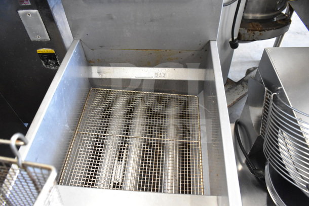 Blue Flame BFF-40-NG commercial deep fat fryer, natural gas, 90,000 BTU, floor style, visible max fill line, good condition.