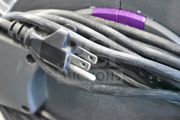 Bissell 2458 SpotClean PetPro Vacuum Cleaner power cord and plug detail. 115 Volts, 1 Phase.