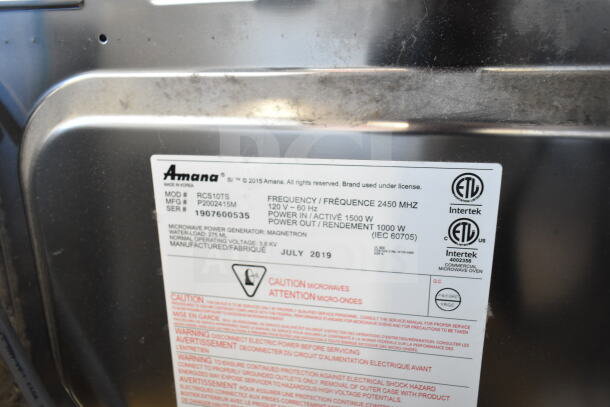 2019 Amana RCS10TS Commercial Microwave Oven, 120V, 1000W, label shows model, serial number 1907600535, and certifications.