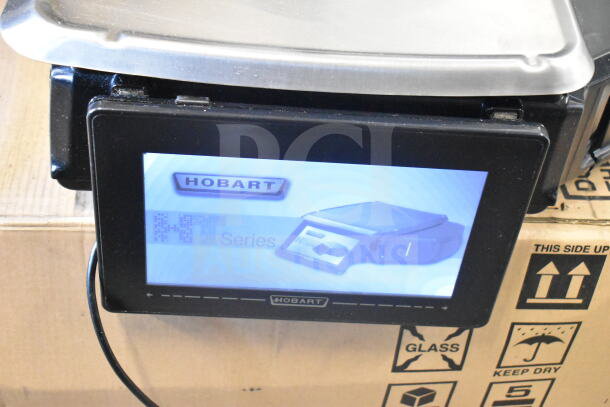 Hobart HTi commercial food portioning scale with missing side panel buttons, 120/208-240V, 1 phase, tested and working.