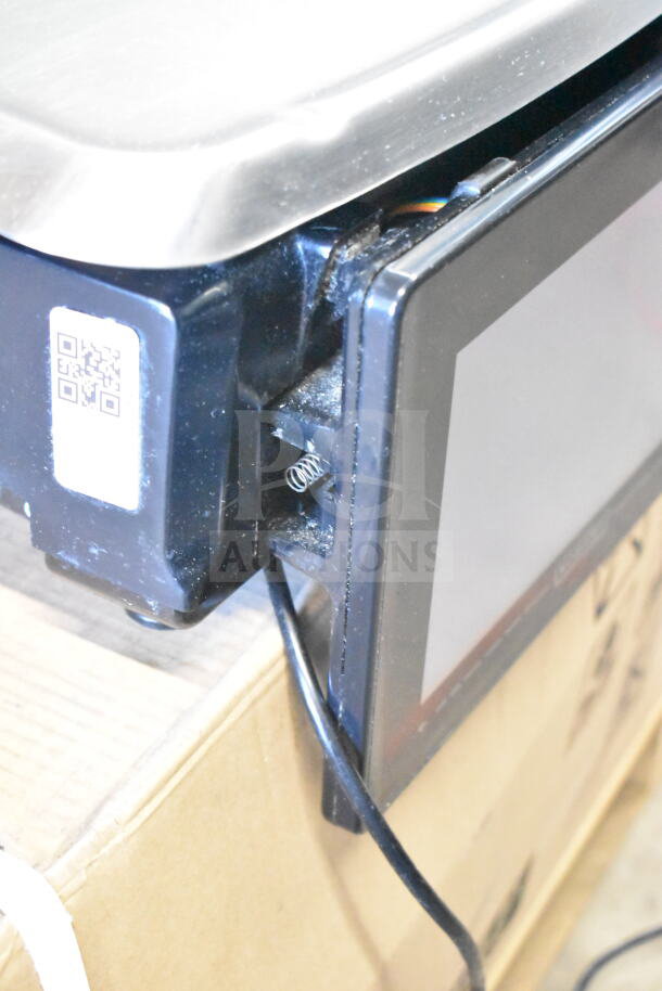 Hobart HTi Commercial Food Portioning Scale, side screen panel missing buttons, 120/208-240V, 1 Phase, tested, working.