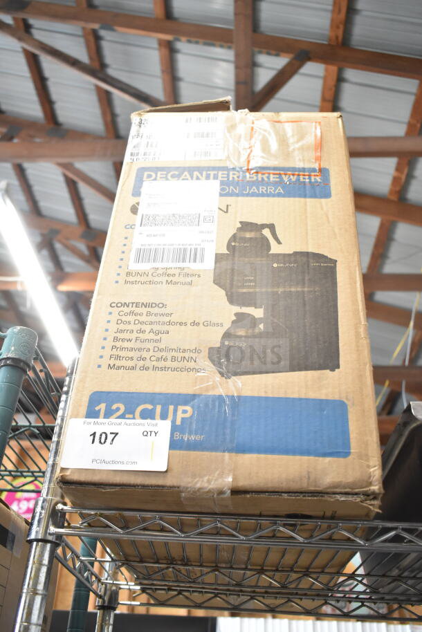 Boxed Bunn 33200.0015 VPR 12 Cup Pourover Coffee Brewer, new scratch and dent condition, includes 1 upper and 1 lower warmer.