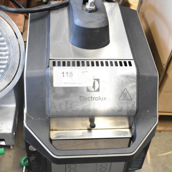 Electrolux HSPP3RPRS commercial countertop panini press, 208V, 1 Phase, with visible branding and condition marks.