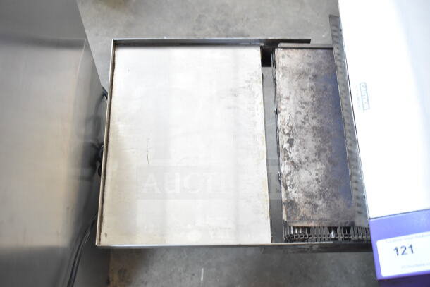 Lincoln Impinger 2040-003-U-VSV Fusion conveyor pizza oven; stainless steel exterior; used condition; 208/240V.
