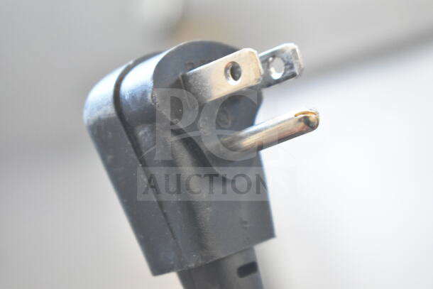 Close-up of a power plug for the 2024 Hoshizaki AM-50BAJ-DS Icemaker, 115 volts, 1 phase. "Scratch and dent" condition.