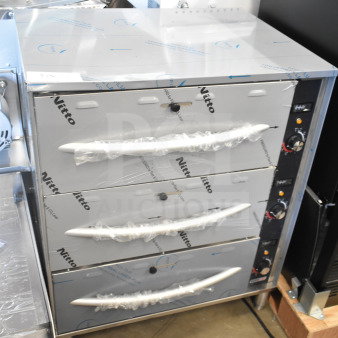 Brand new ServIt 423WDSFS3 Triple Drawer Warmer, 120V, 1 Phase. Features stainless steel build, protective wrap, minor scratches and dents.