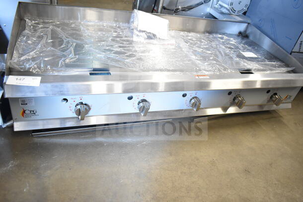 BRAND NEW Cooking Performance Group GT-CPG-60-NL 60" natural gas griddle with thermostatic controls, 150,000 BTU.
