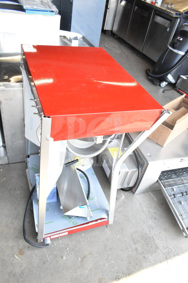 BRAND NEW Paragon TP-16 Classic Pop 16 oz. Popcorn Machine. 120 Volts, 1 Phase. Scratch and dent condition.