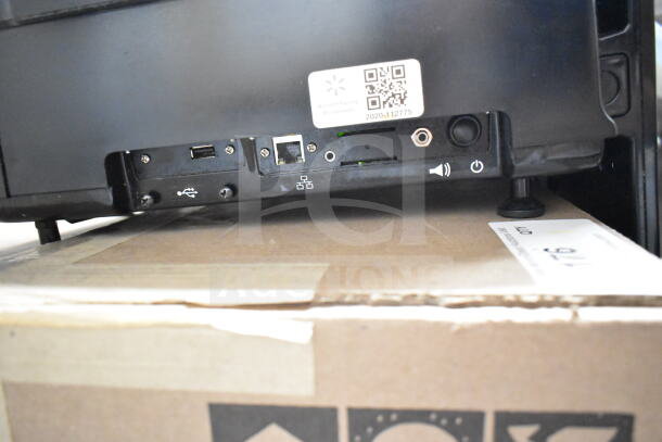 Hobart HTi-7LH4W commercial scale, tested working, visible screen damage, 120/208-240V, 1 phase, backside ports shown.