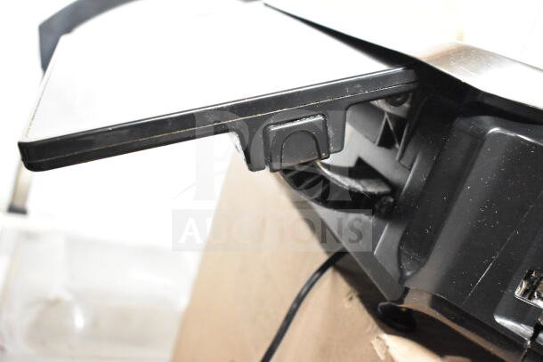 2020 Hobart HTi-7LH4W Commercial Food Portioning Scale, shows screen damage, black exterior, tested and working, 120/208-240V.