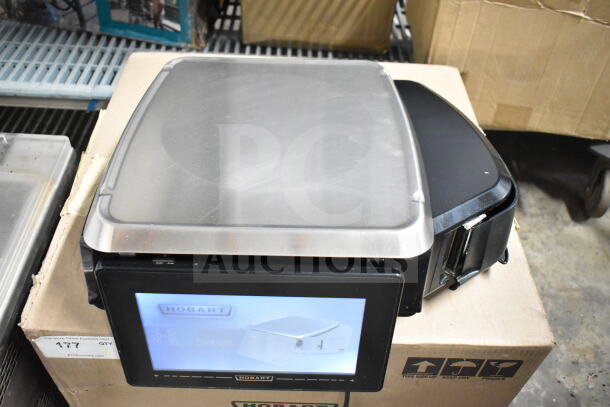 2017 Hobart HTi-7LH26 food portioning scale, tested working, screen damage. 120/208-240V, 1 phase.