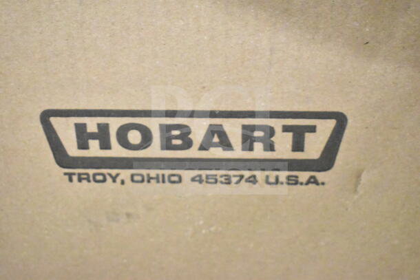2017 Hobart HTi-7LH26 commercial food scale, tested and working, screen damage, 120/208-240V, 1 phase. Hobart label visible.