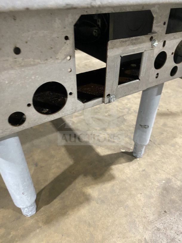 Pitco SE14T commercial stainless steel deep fat fryer base with legs, model visible. Good condition.