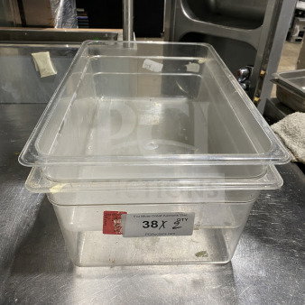 Cambro 2-gallon clear polycarbonate food pan, commercial use, good condition, visible label with auction details.
