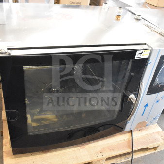Brand new Blodgett KPE-gas 2.06/BCT 62 commercial combi convection oven, natural gas, scratch and dent, on pallet.