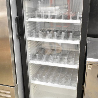 Liebherr VC213263000 single door reach-in cooler, 115V, 1-phase, white interior, glass door, commercial condition.