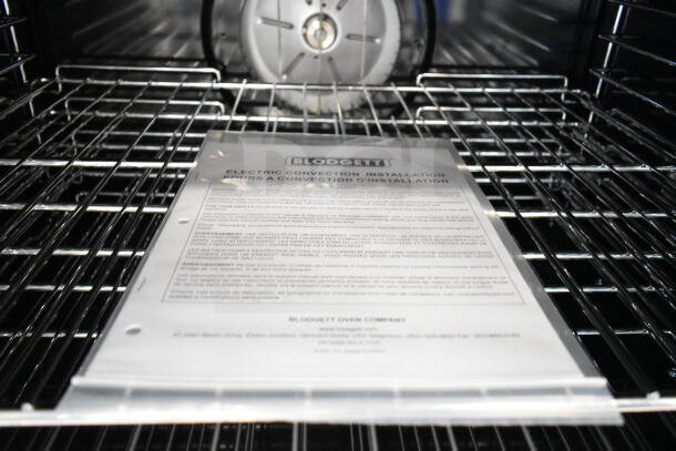BRAND NEW Blodgett Mark V Convection Oven with view-through doors, thermostatic controls, and installation guide visible.